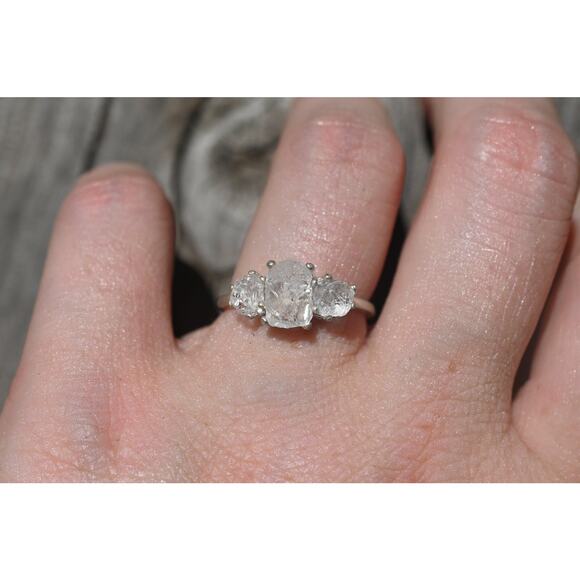alternative raw diamond engagement rings, raw crystal size 4 5 6 7 8 8 9 10 11 - Picture 3 of 5